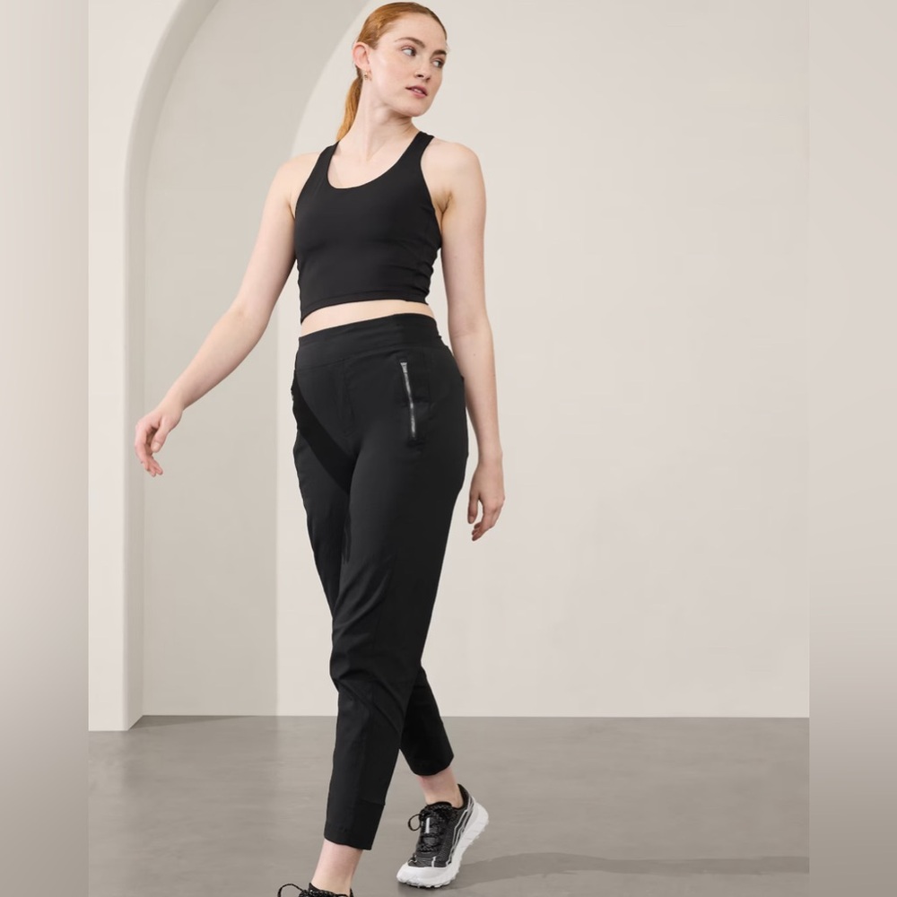 Athleta Trekkie North High Rise Pant 18
